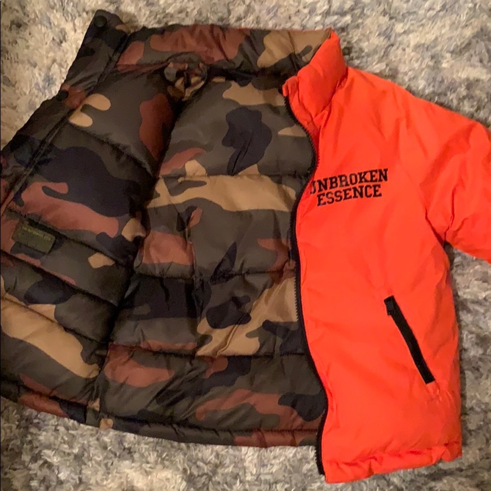 Reversible puffer coat - Picture 6 of 7